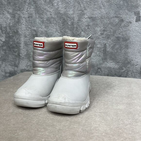 Hunter Kids Boots in Silver and White - Picture 5 of 15